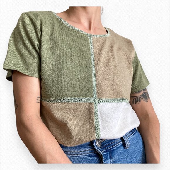 Vintage 90's T-Shirt Top Green White Beige Crochet Boho Grandma - Picture 1 of 8